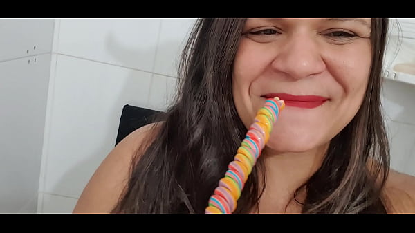 Diaba lo fa prima di andare a prendere le caramelle di Halloween